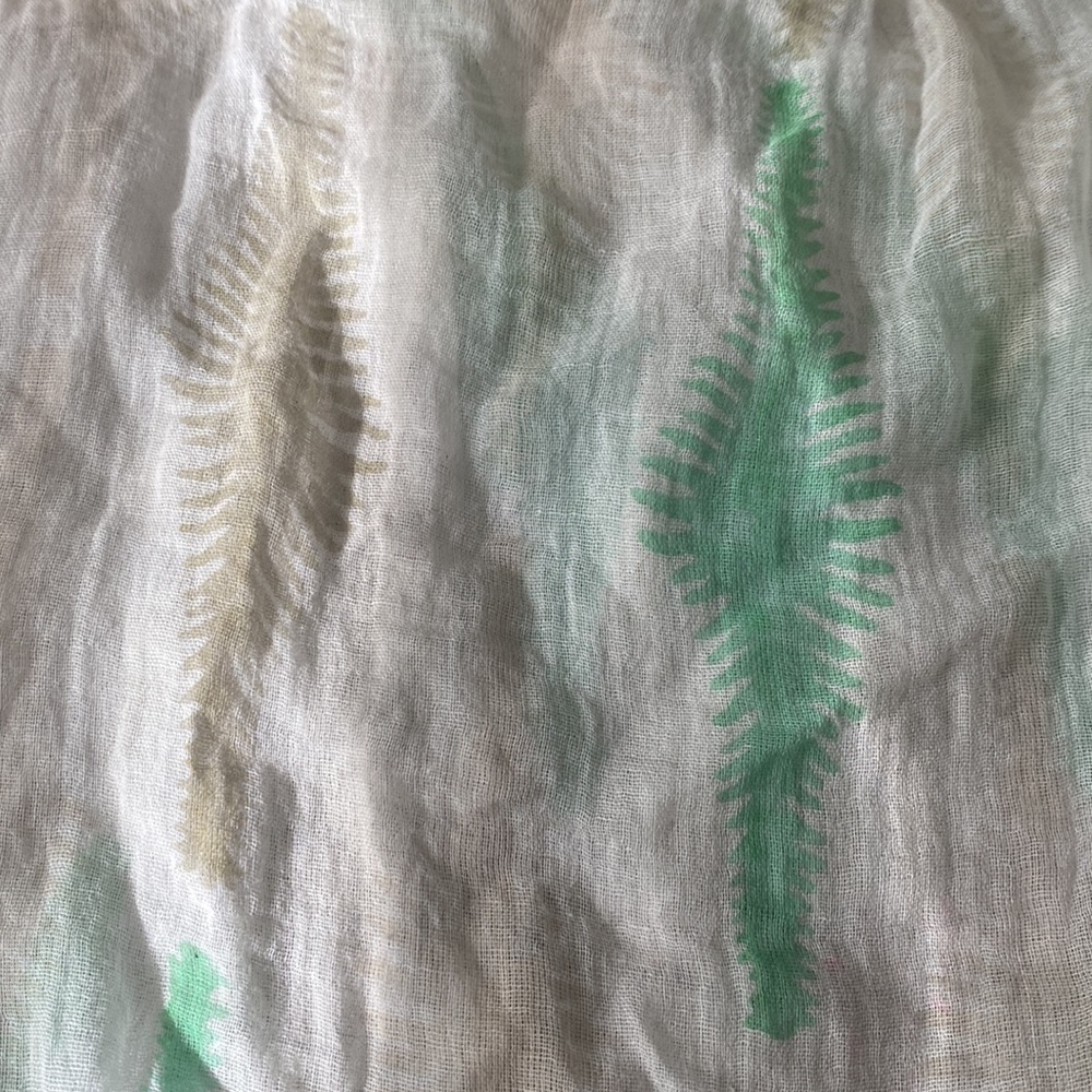 Roller Rabbit Serafina Palm Pattern Tunic💚🤍💗 - Picture 9 of 12